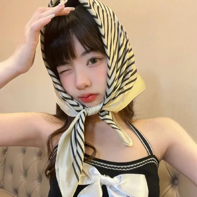 街角的童话封面